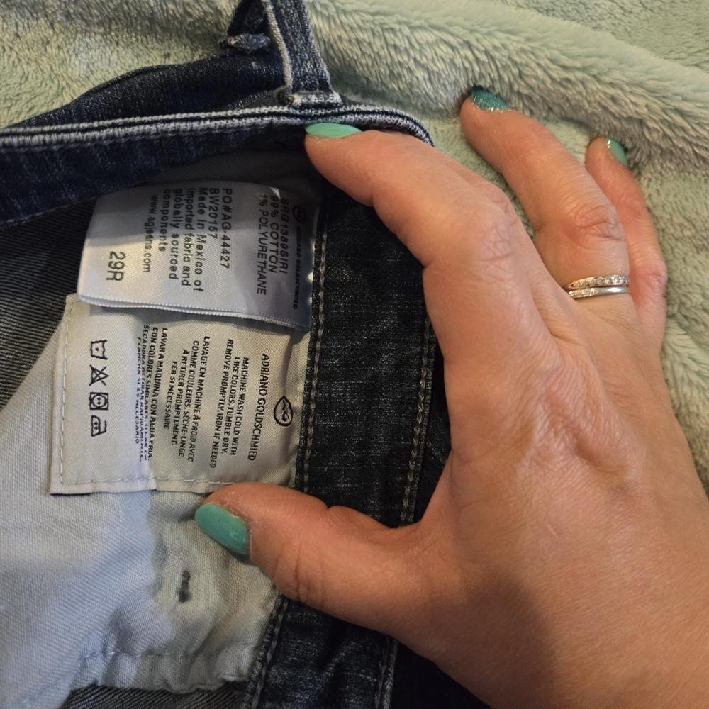 Gently used AG jeans womens sz 29R